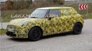 Mini Cooper five-door spy shots Photos