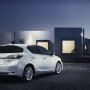 New Lexus CT200h Move On White Edition