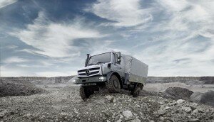 2014 Mercedes-Benz Unimog photos