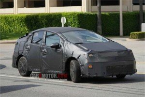 2015 Toyota Prius Spy Photos