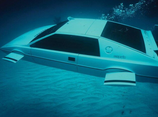 Lotus Esprit from The Spy Who Loved Me Photos