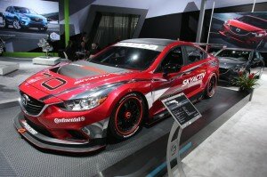 Mazda6 SKYACTIV-D race car & Cummins Diesel Special Photos