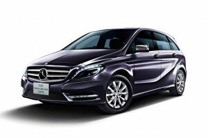 Mercedes-Benz B180 Northern Lights Black Limited Edition Photos